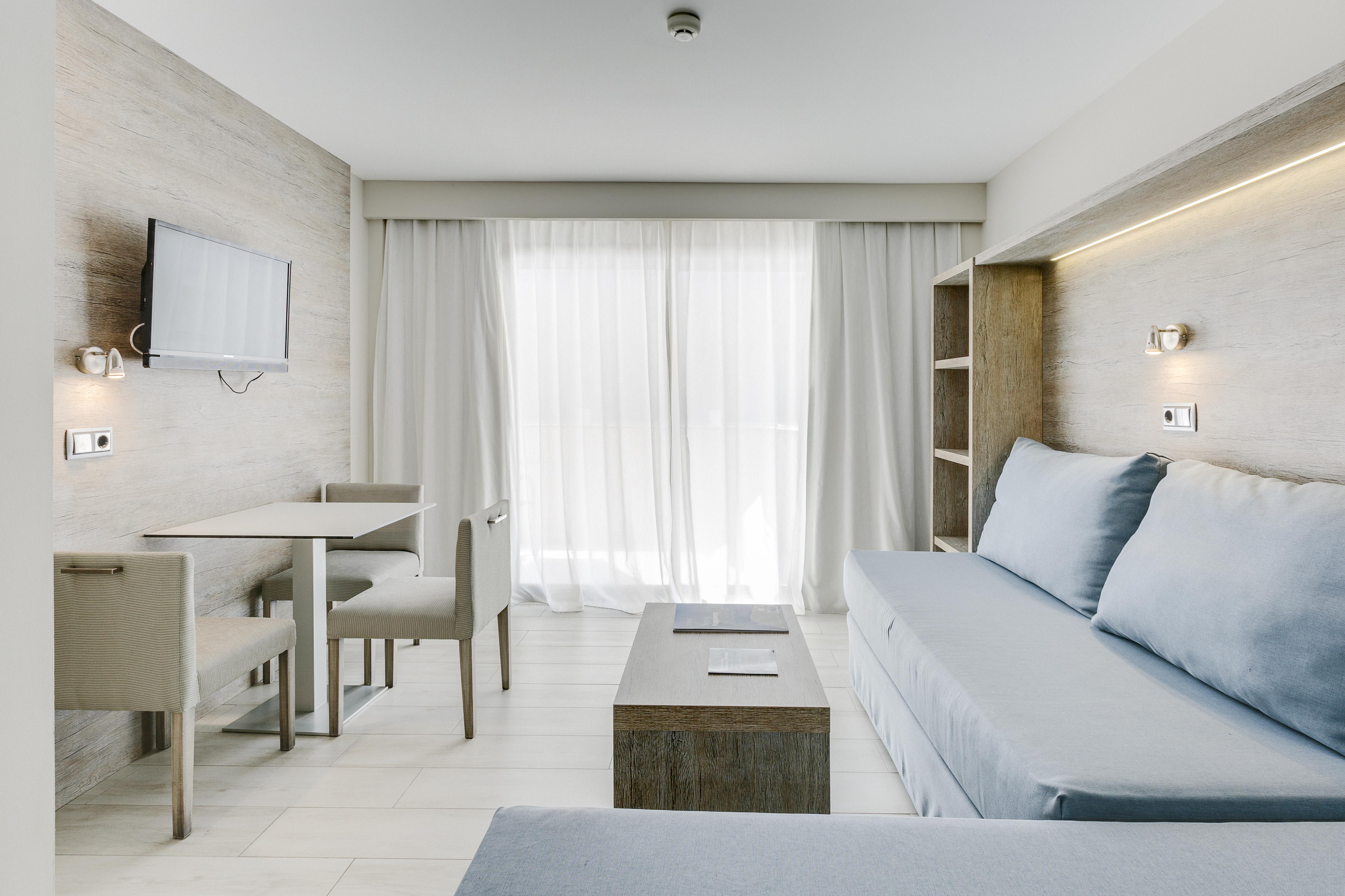 Alua Palmanova Bay Aparthotel Kültér fotó