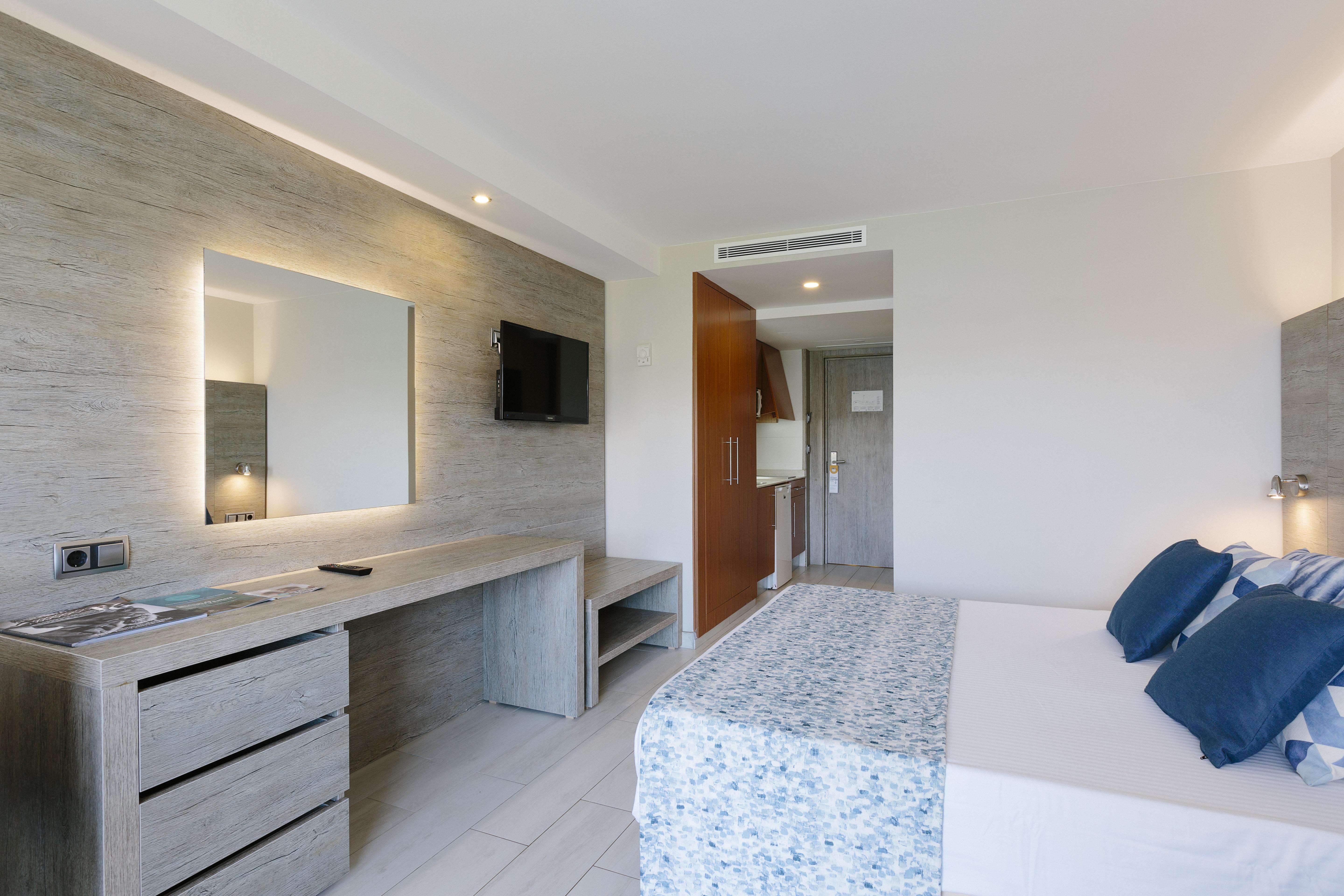 Alua Palmanova Bay Aparthotel Kültér fotó