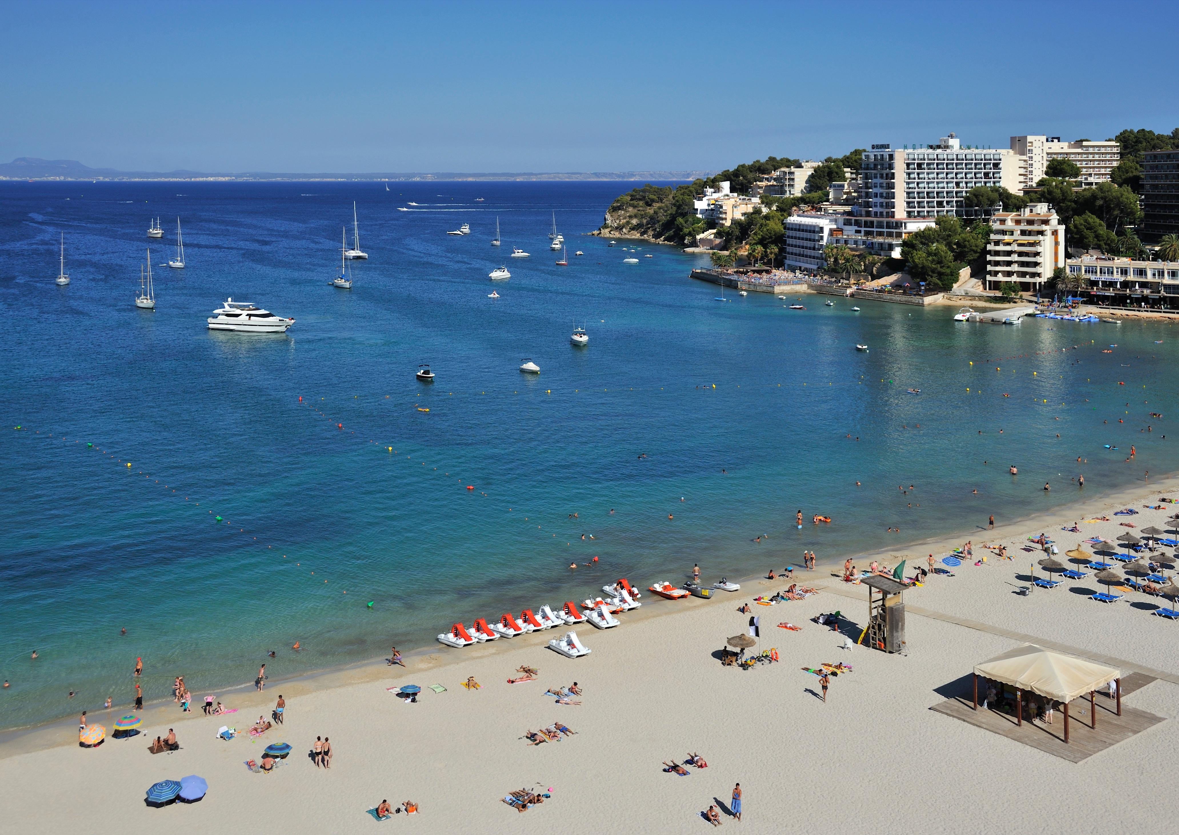 Alua Palmanova Bay Aparthotel Kültér fotó