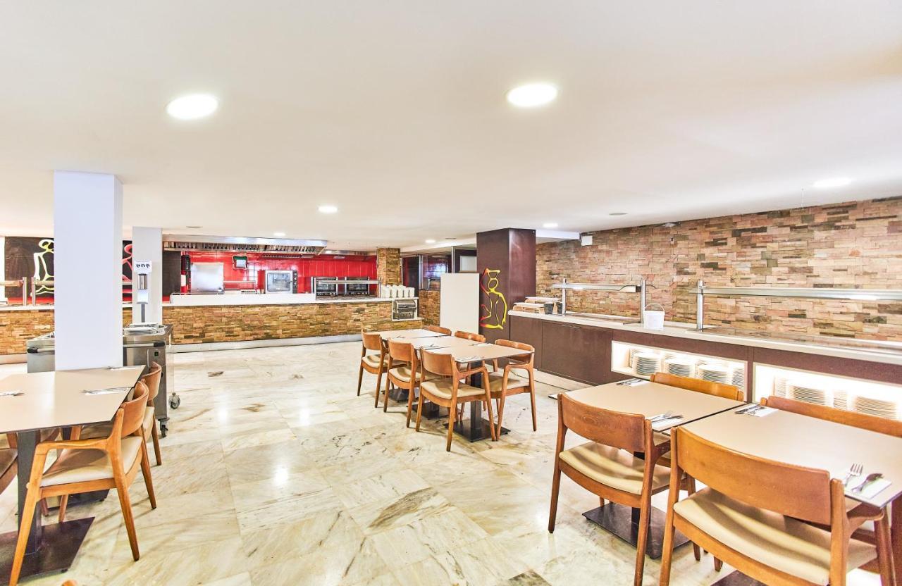 Alua Palmanova Bay Aparthotel Kültér fotó